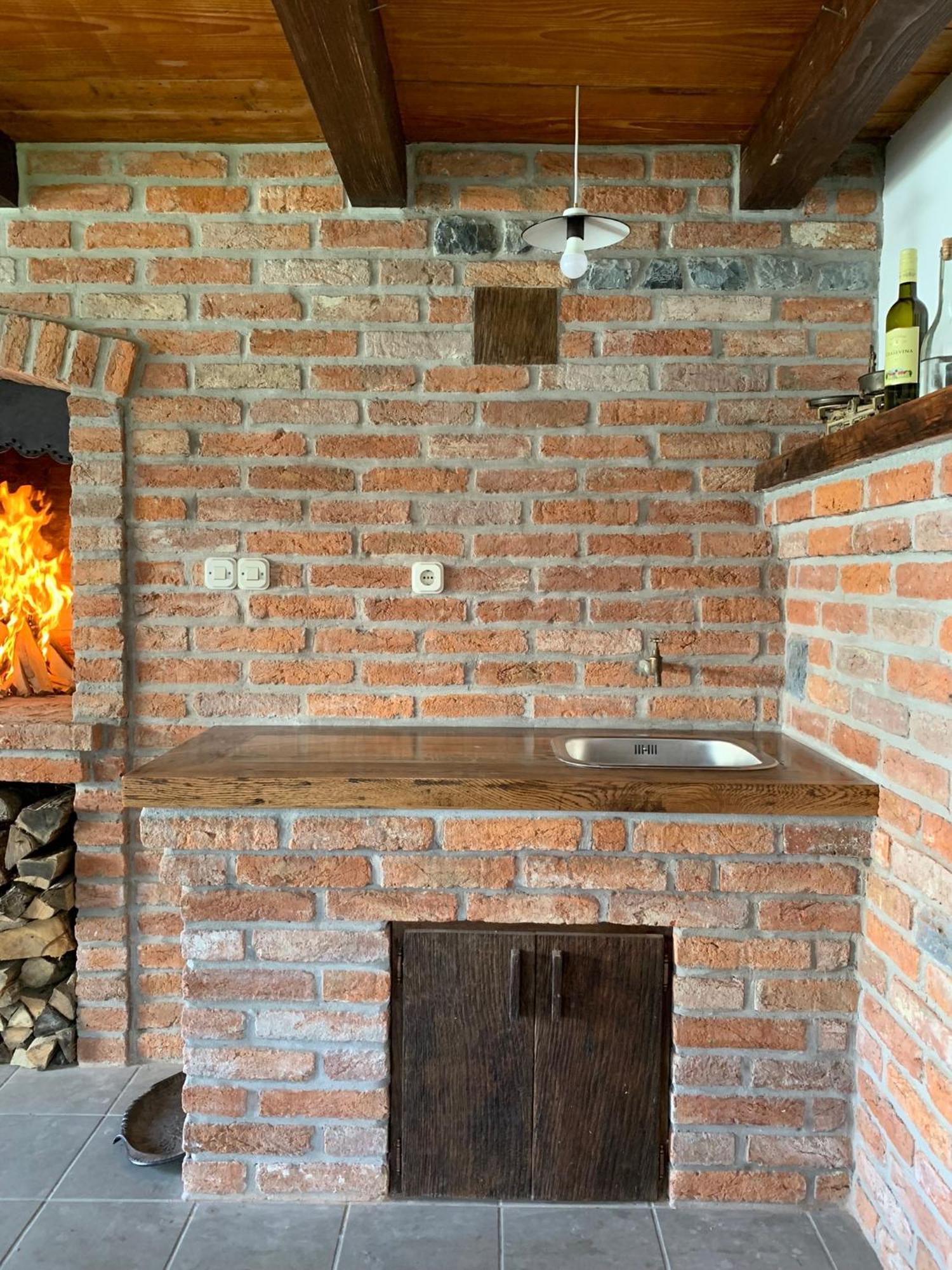 Lora Apartment Lipik